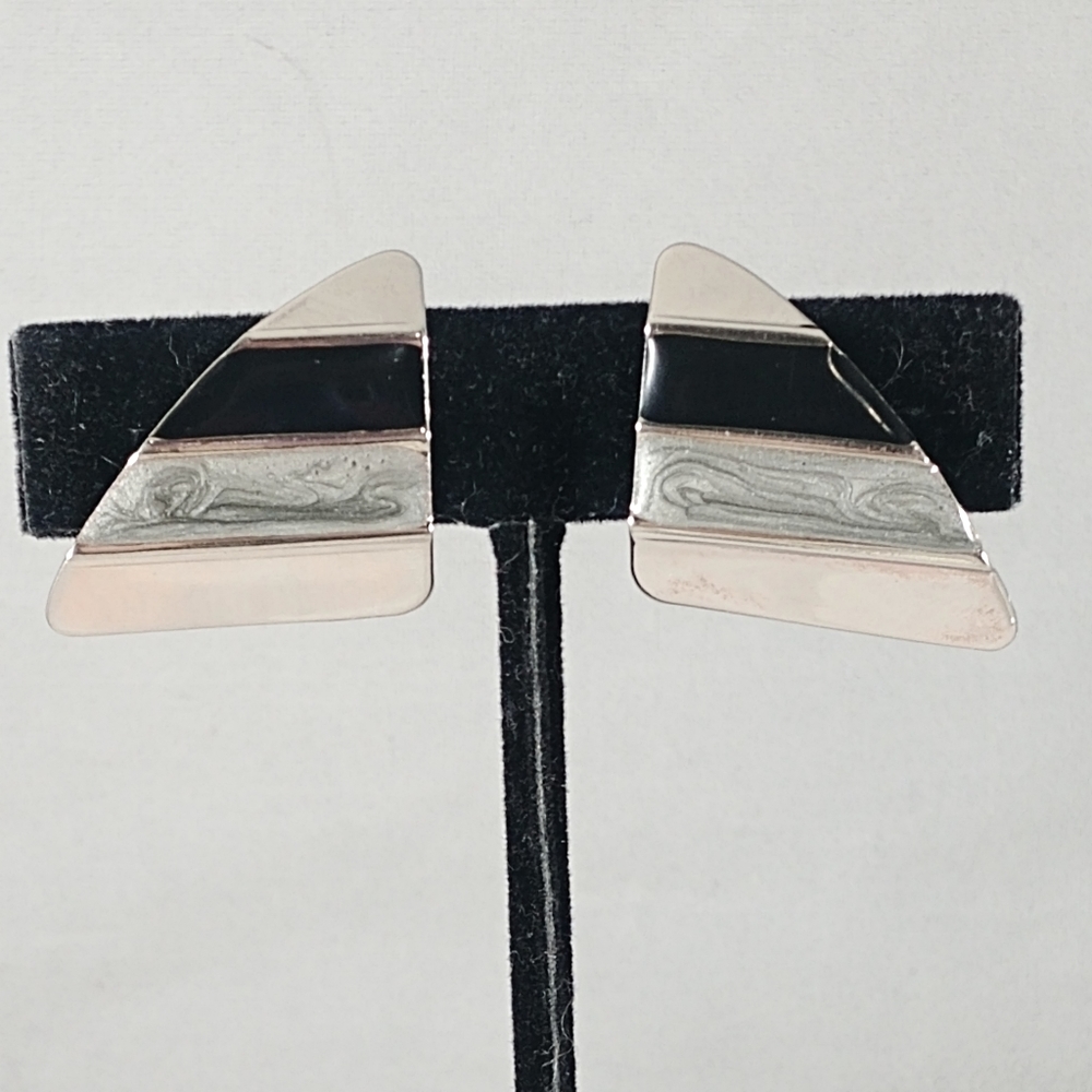 Vintage silvertone triangular earrings